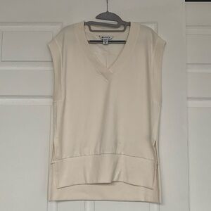 Athleta v-neck sleeveless top